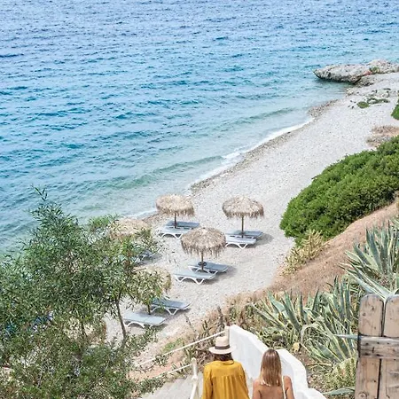Cokkinis Hotel Mégara